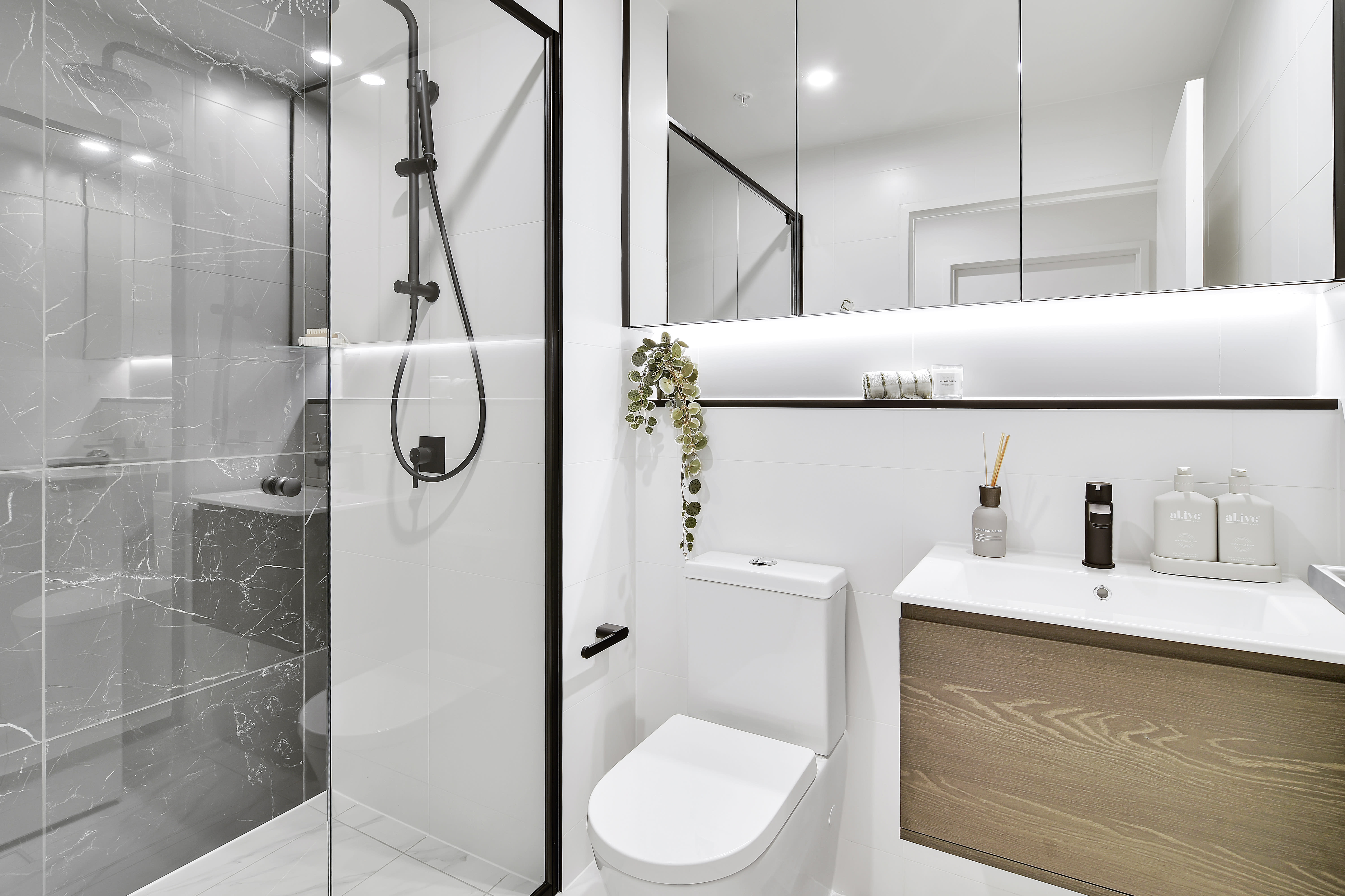 SEKISUI MELROSE 241209 1351456a