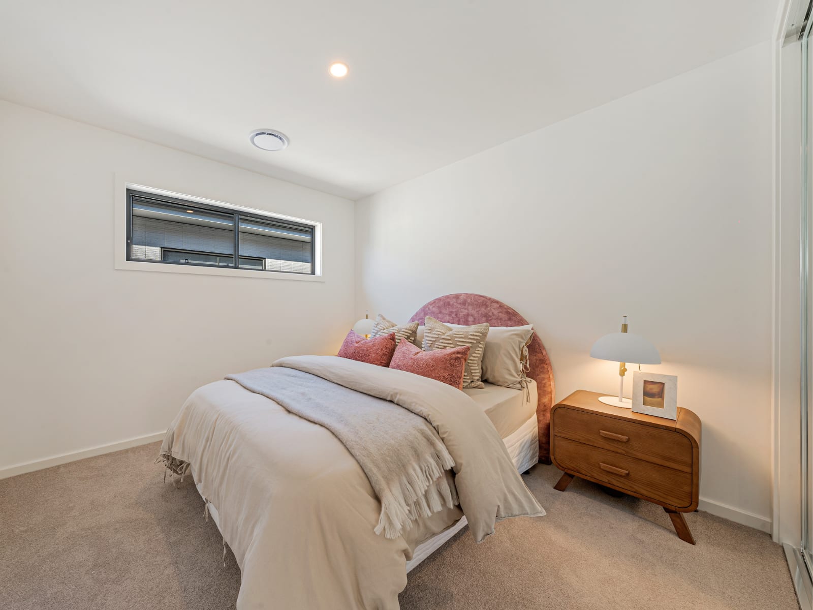 Lot 702 1600x1200 14