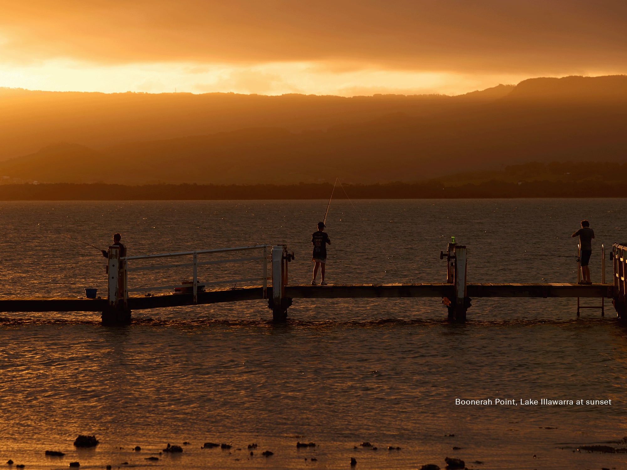 2000x1500px Boonerah Point Lake Illawarra