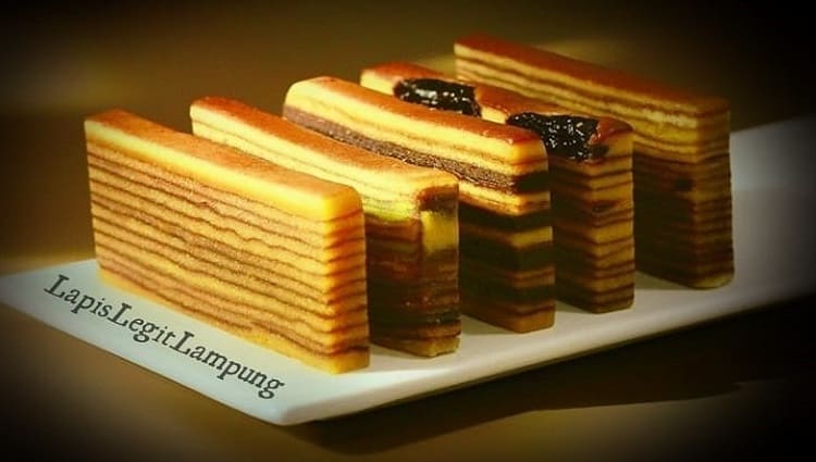Kue Lapis Legit, Jajanan Khas Lampung yang Harganya Selangit