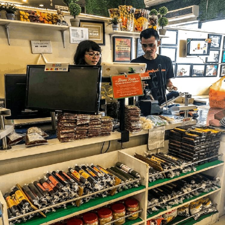 Toko Iyen Pusat Oleh Oleh Asli Lampung Terlengkap Toko Iyen Pusat Oleh Oleh Asli Lampung Terlengkap