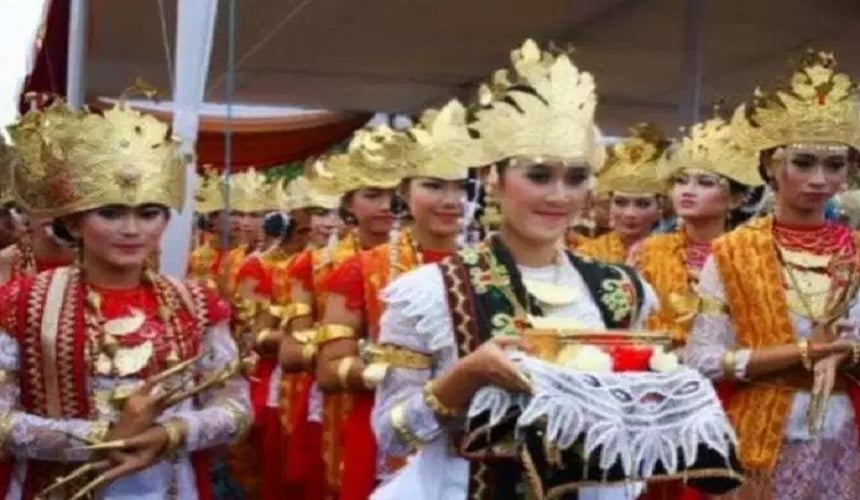 Tari Sigeh Pengunten Lampung