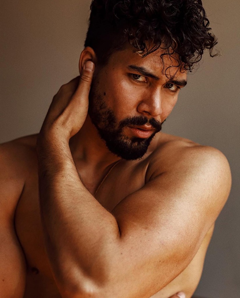 ikaika ronquillio