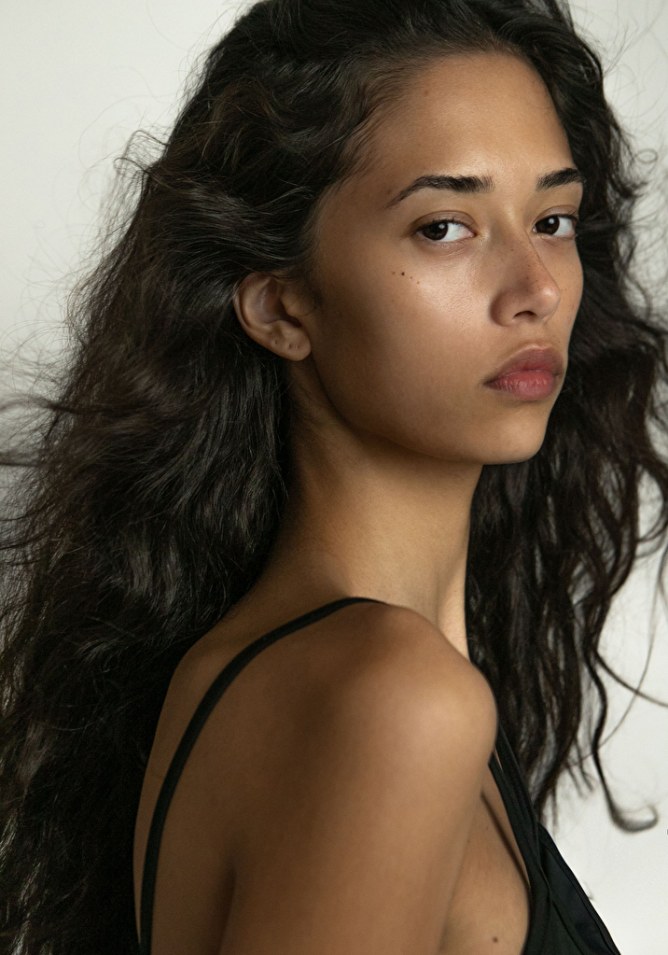 olivia long