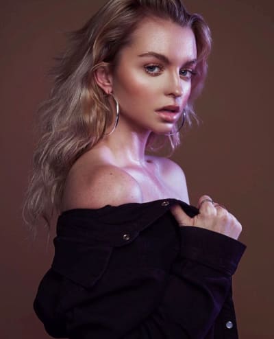 Skylar D