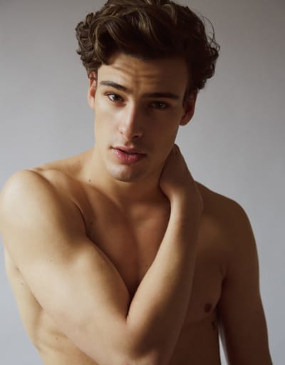 JUSTIN PETZSCHKE