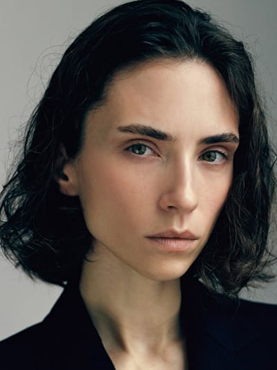 Cleo Cwiek.