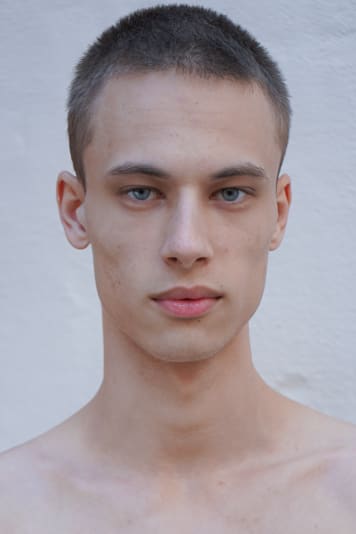 Hugo E