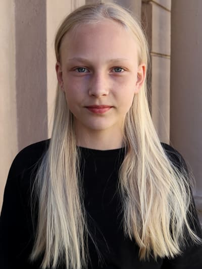 Elin .