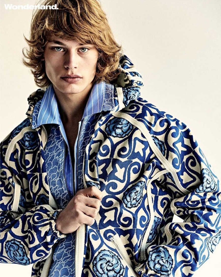 Wonderland | Jan | Select London | Select Model Management