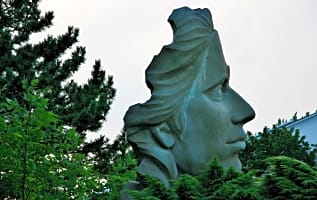 Residence Balmoral Inc