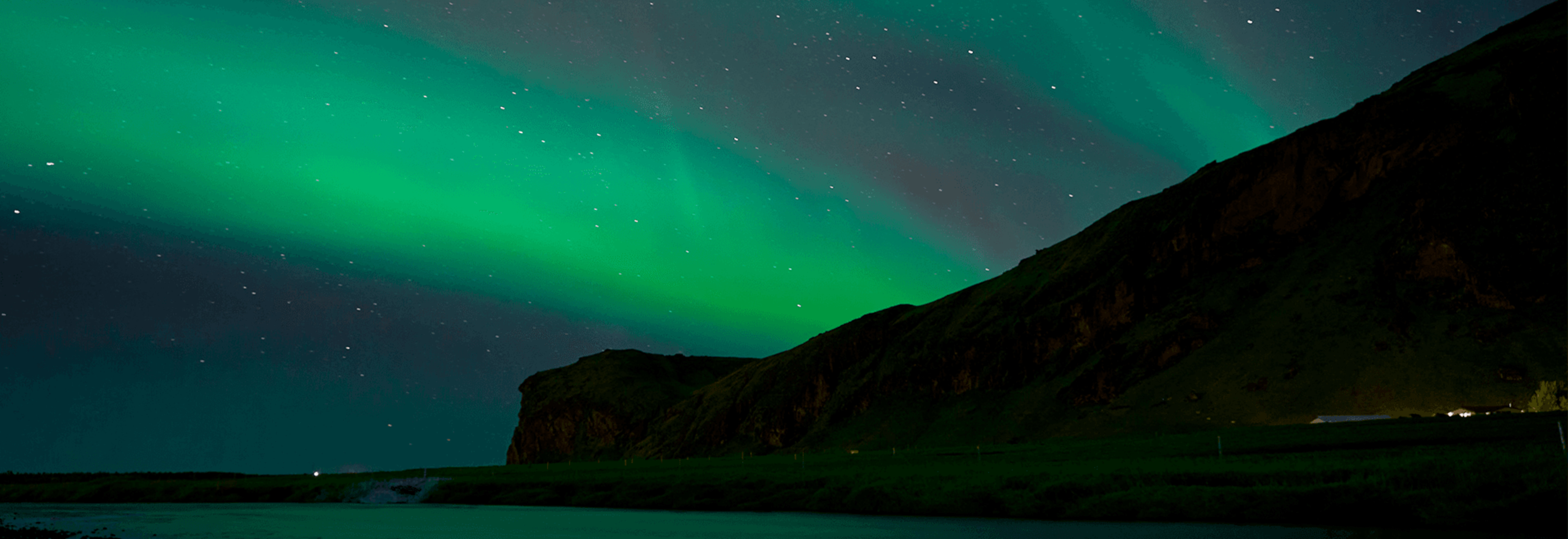aurora behind the mountain