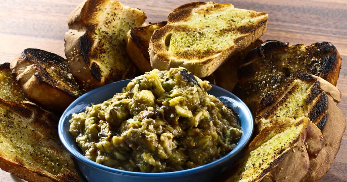 Pain grec grillé à l'origan