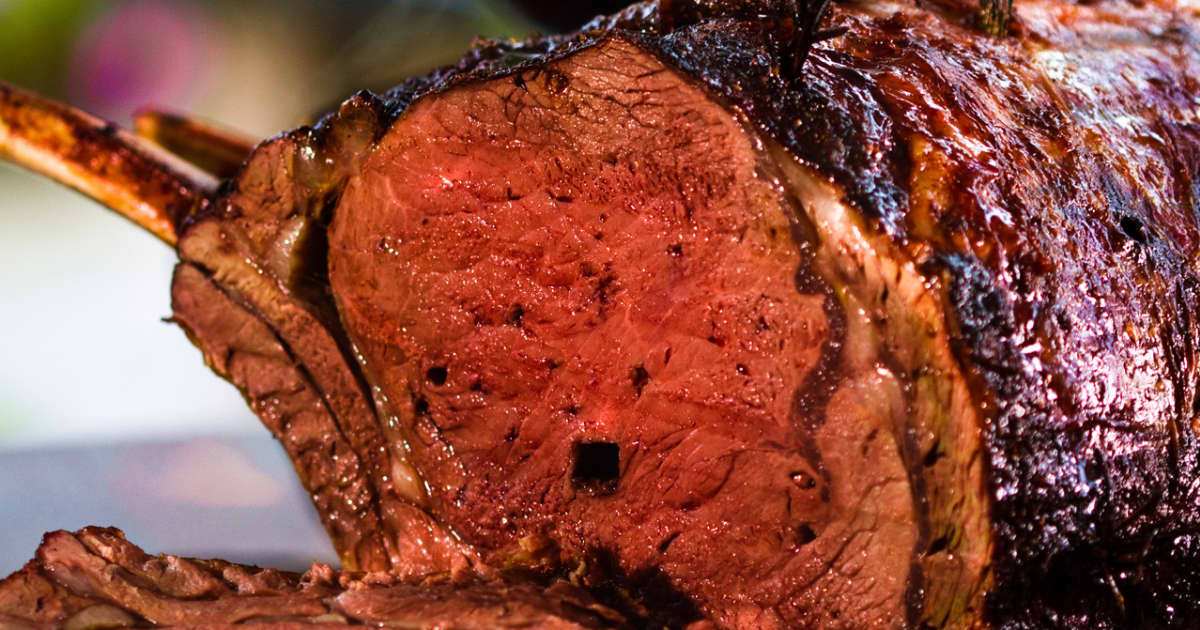 Rôti De Côtes De Boeuf à Lail Et Au Romarin