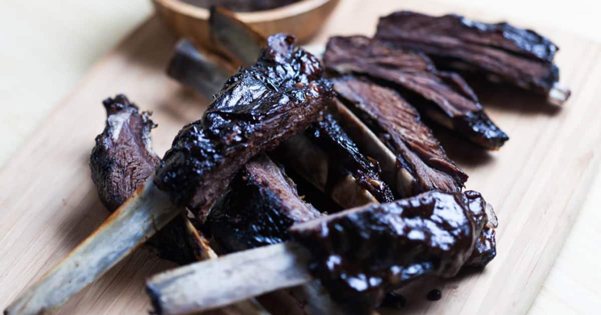 Recette de côtes levées de cerf, sauce BBQ Zeste