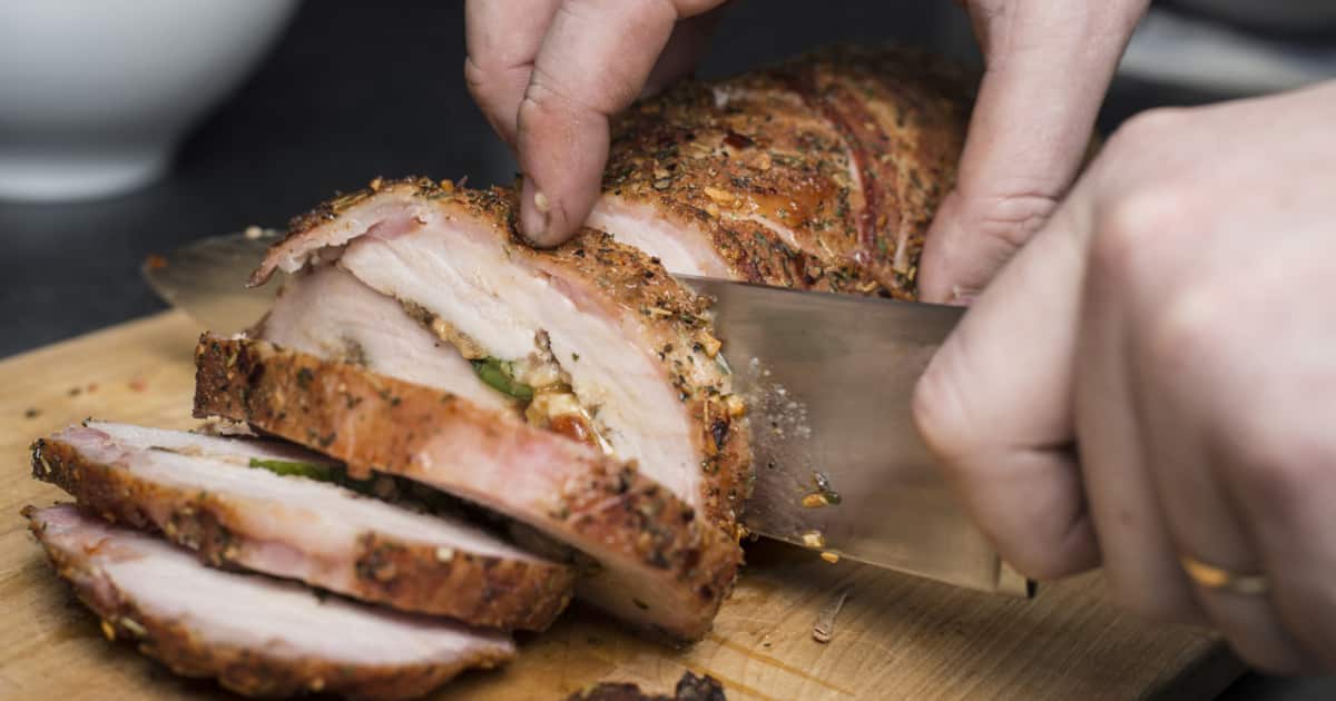 Longe de porc grillée et farcie à l'uruguayenne Zeste