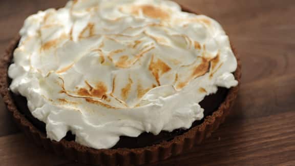Tarte Au Chocolat Noir Amer Et A La Meringue Zeste