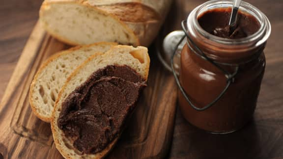 Recette De Pate A Tartiner Chocolat Noisettes Maison Foodlavie