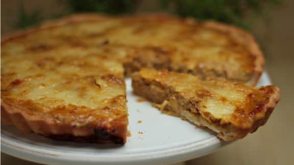 Tarte A La Biere Aux Oignons Et Au Cheddar Foodlavie