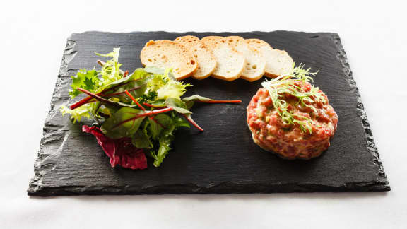 Tartare De Boeuf Aux Bleuets Et Basilic Foodlavie