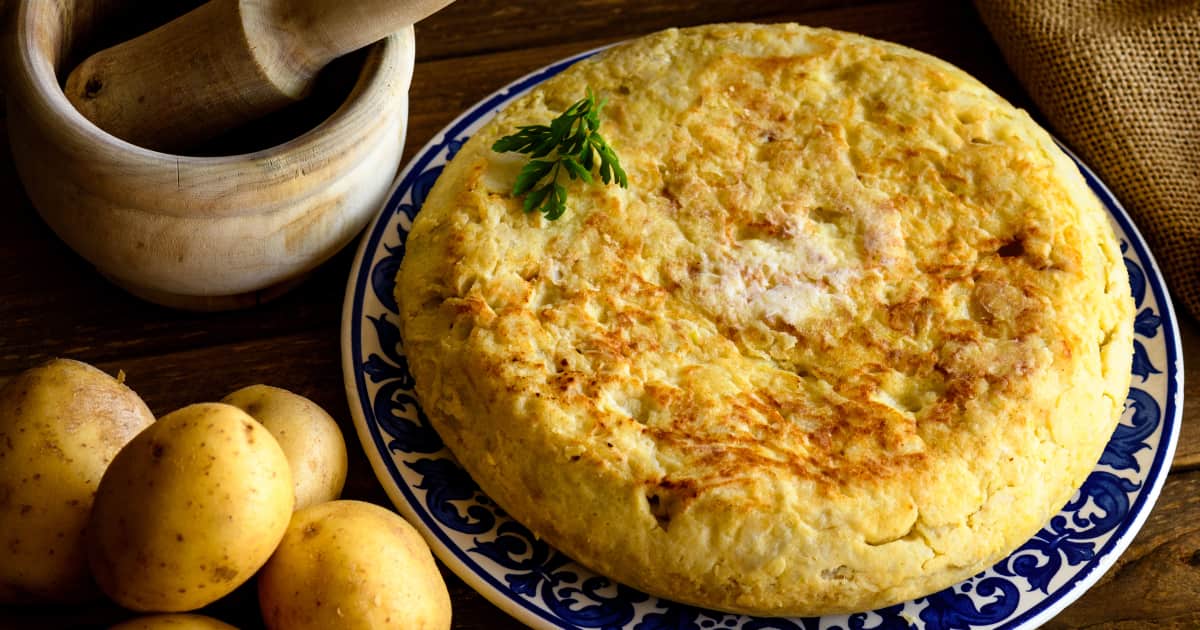 Recette: Tortilla de pommes de terre aux oignons verts ...