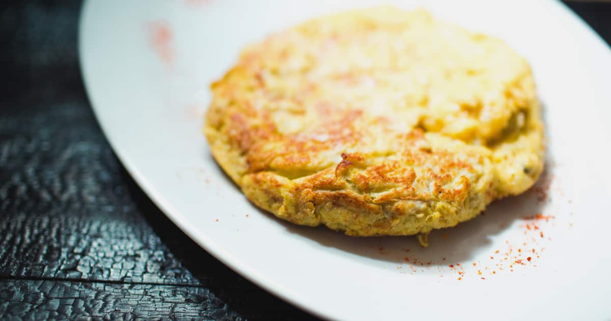 Recette de tortilla espagnole de pommes de terre | Zeste