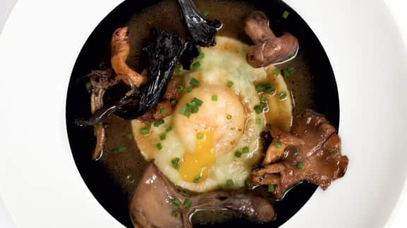 Raviolis Au Fromage Ricotta Et Epinards Avec Jaune D œuf Coulant