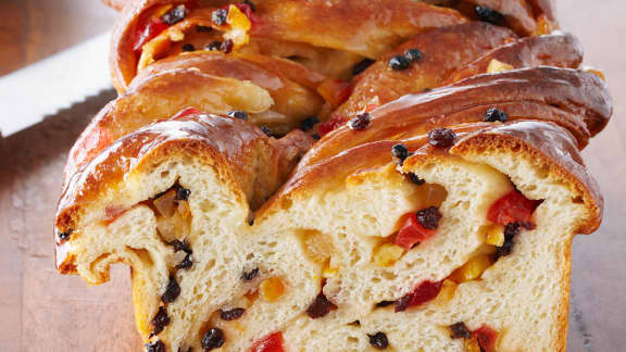 Recette De Brioche Aux Fruits Seches Et Confits De Chelsea Zeste