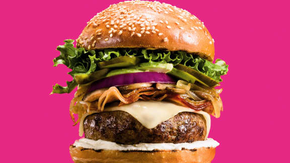 Recette de burger à la viande et au bacon | Foodlavie