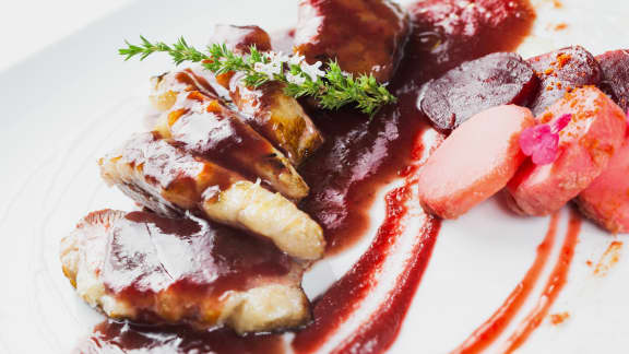 Magret De Canard Aux Betteraves Et Au Porto