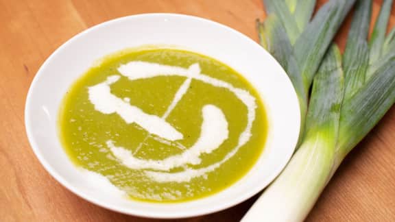 Recette De Potage De Poireaux Cremeux Thermomix Zeste