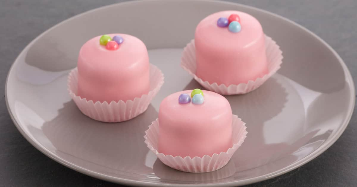 Petits Fours Glaces Au Fondant Zeste