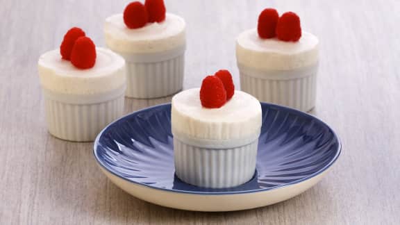 Recette de soufflés glacés à la noix de coco | Foodlavie