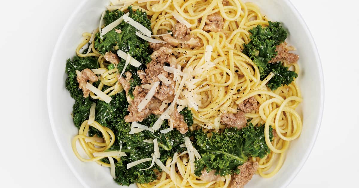 Recette De Linguinis A La Saucisse Et Au Kale Zeste