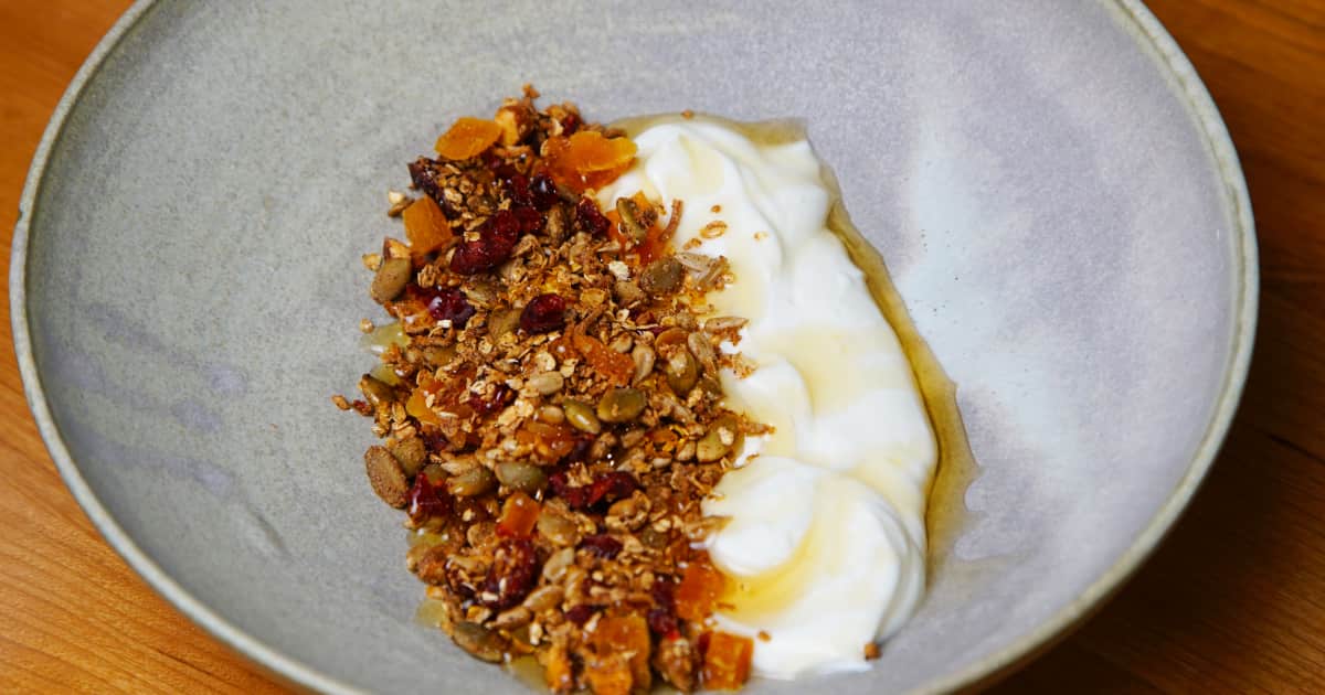 Recette De Granola Maison Yogourt Et Miel Zeste