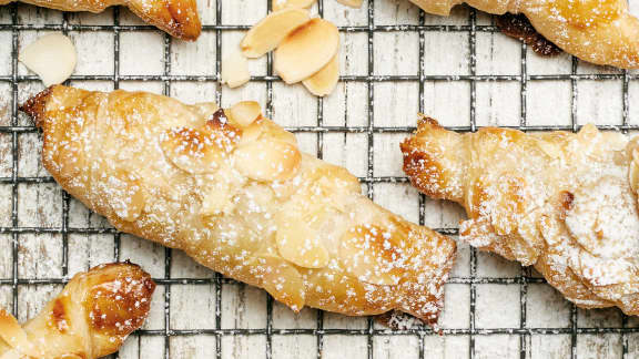 Recette De Croissants Aux Amandes Foodlavie