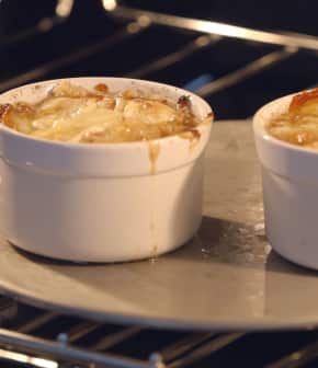 Recette De Souffle De Fromage Et Coulis De Poivrons Foodlavie