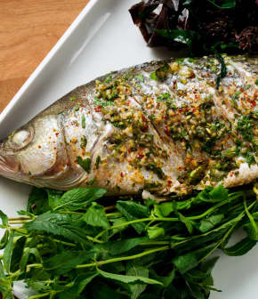 Cuisson Du Bar Au Barbecue Bar Entier Grille Zeste