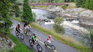 La piste cyclable Le Horst de Kénogami : d’une rive à l’autre