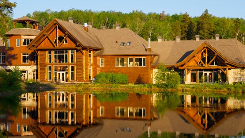 En Famille Au Lac Taureau Espaces