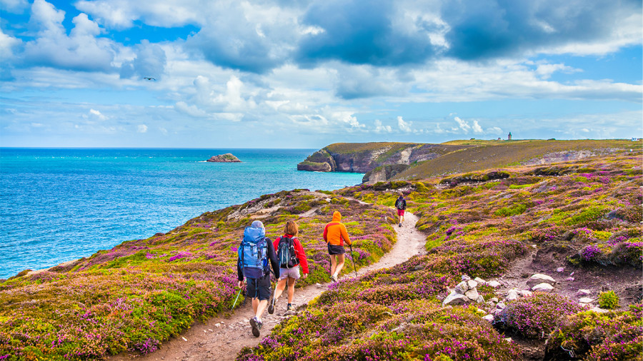 Les 12 plus beaux treks au bord de l’eau dans le monde
