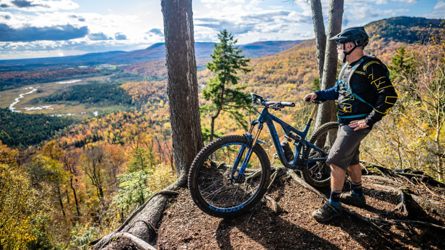 Ce populaire centre de vélo de montagne près de Québec appelle à l’aide