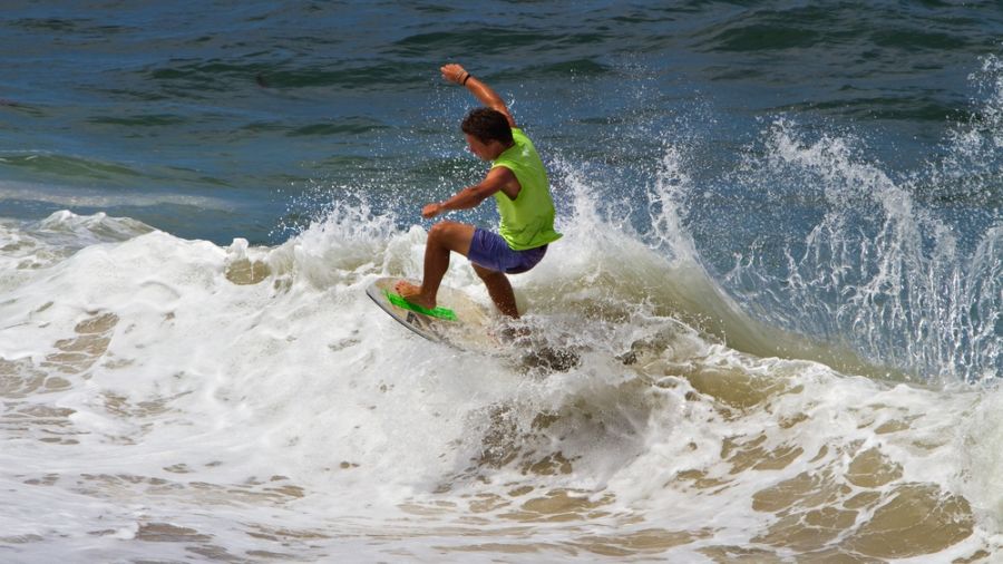 Surf à Wellfleet, Massachusetts