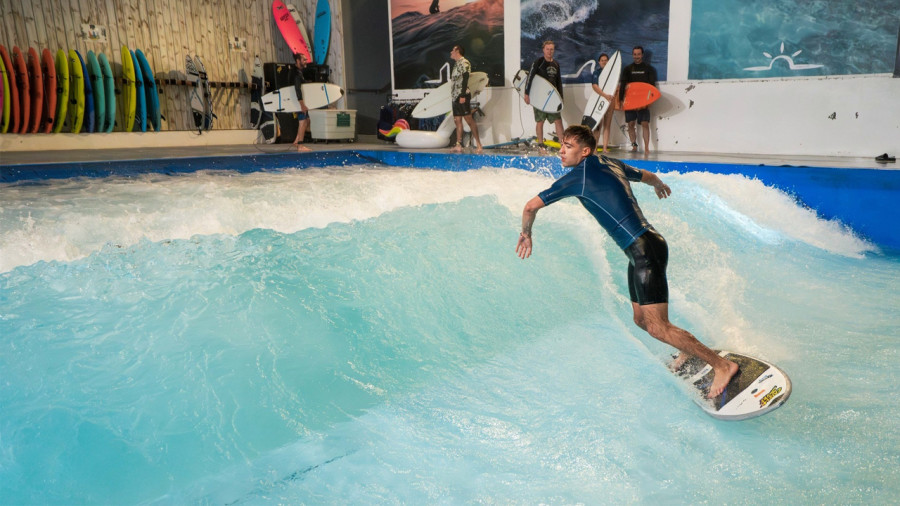 Un centre de surf intérieur va bientôt ouvrir à Québec