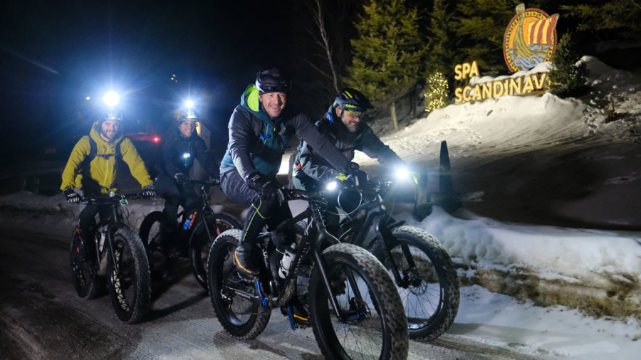 Fatbike de nuit sur les pistes de Tremblant