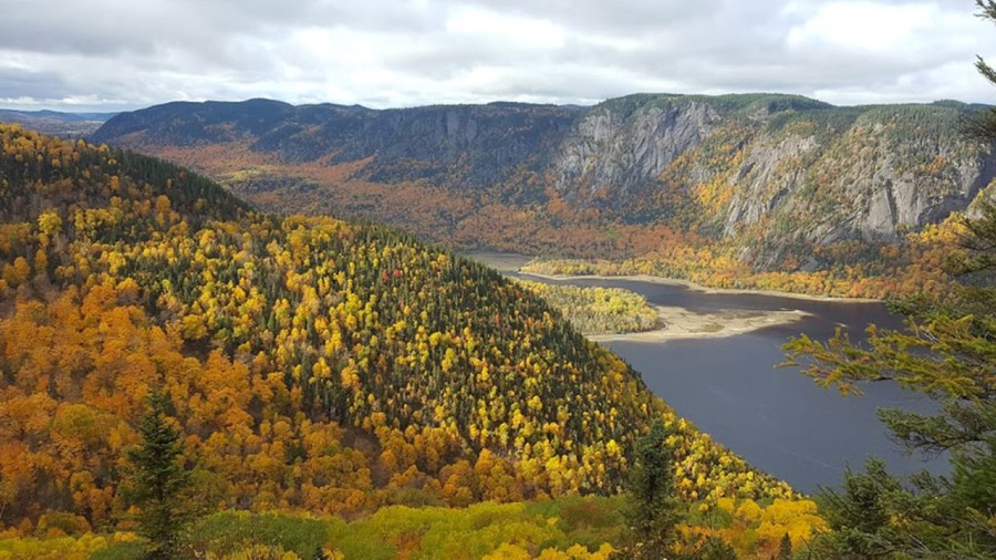 5 randonnées incontournables au Saguenay–Lac-Saint-Jean