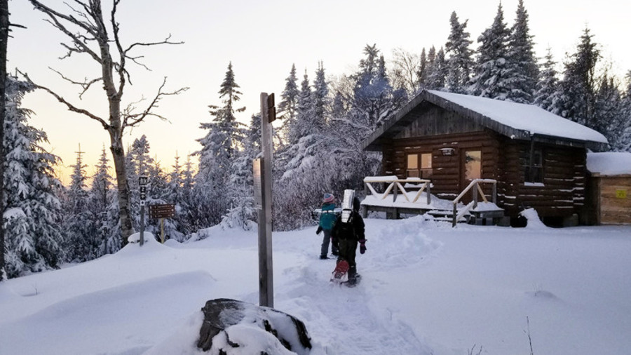 Partir en rando-refuge hivernale avec vos enfants? Pas si compliqué! 