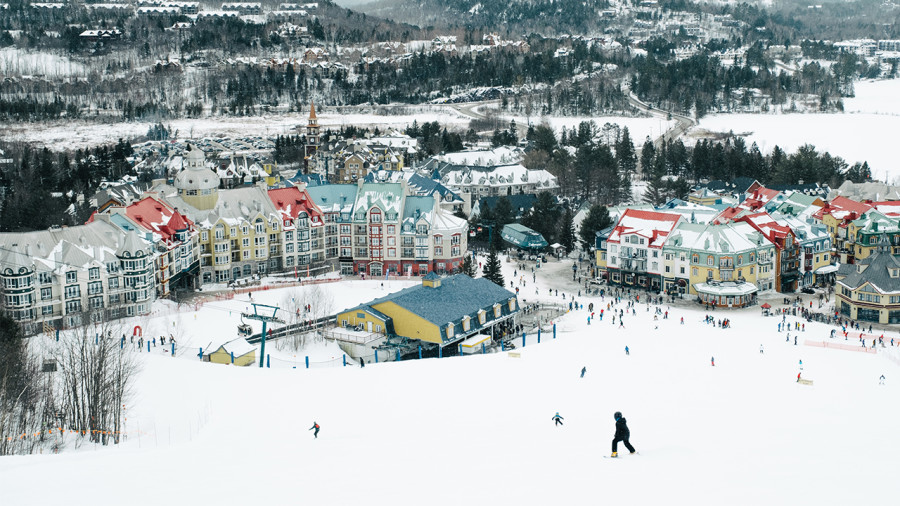 Une navette entre l’aéroport de Montréal et cette populaire station de ski des Laurentides