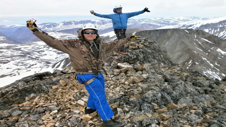 Hivernale au mont Iberville : seuls sur un sentier glacial