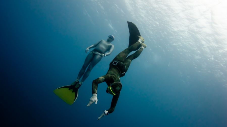 Apnée sportive: immersion intérieure